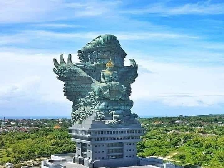 Patung Dewa Wisnu tertinggi ada di Indonesia, bukan India