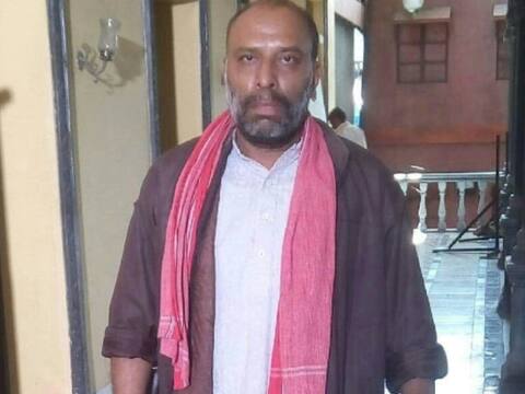 सोशल मीडिया पर गुहार लगाने के बाद एक्टर राजेश करीर के अकाउंट में पहुंचे 12 लाख रुपये! सोशल मीडिया पर गुहार लगाने के बाद एक्टर राजेश करीर के अकाउंट में पहुंचे 12 लाख रुपये!