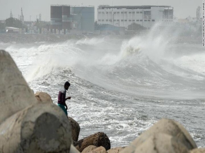 after nisarga and amphan cyclone one more cyclone may hit india अलर्ट: अम्फान और निसर्ग के बाद अभी आ सकता है एक और चक्रवाती तूफान