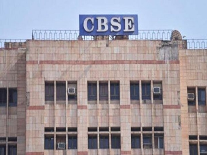 CBSE Exam Schedule Date Class 10 Class 12 exams schedule likely to be announced soon Board secretary Anurag Tripathi बड़ी ख़बर: तय कार्यक्रम के अनुसार ही होंगी दसवीं और बारहवीं की परीक्षा, जल्द ही होगा तारीख़ों का एलान- CBSE