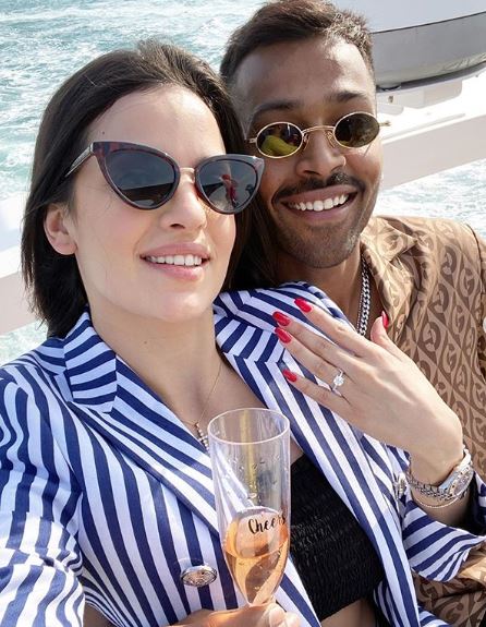 Photos: Reaction of ex girlfriend Elli Avram on the marriage of Hardik Pandya and Natasha Stankovic, actress spoke on cryptic messages