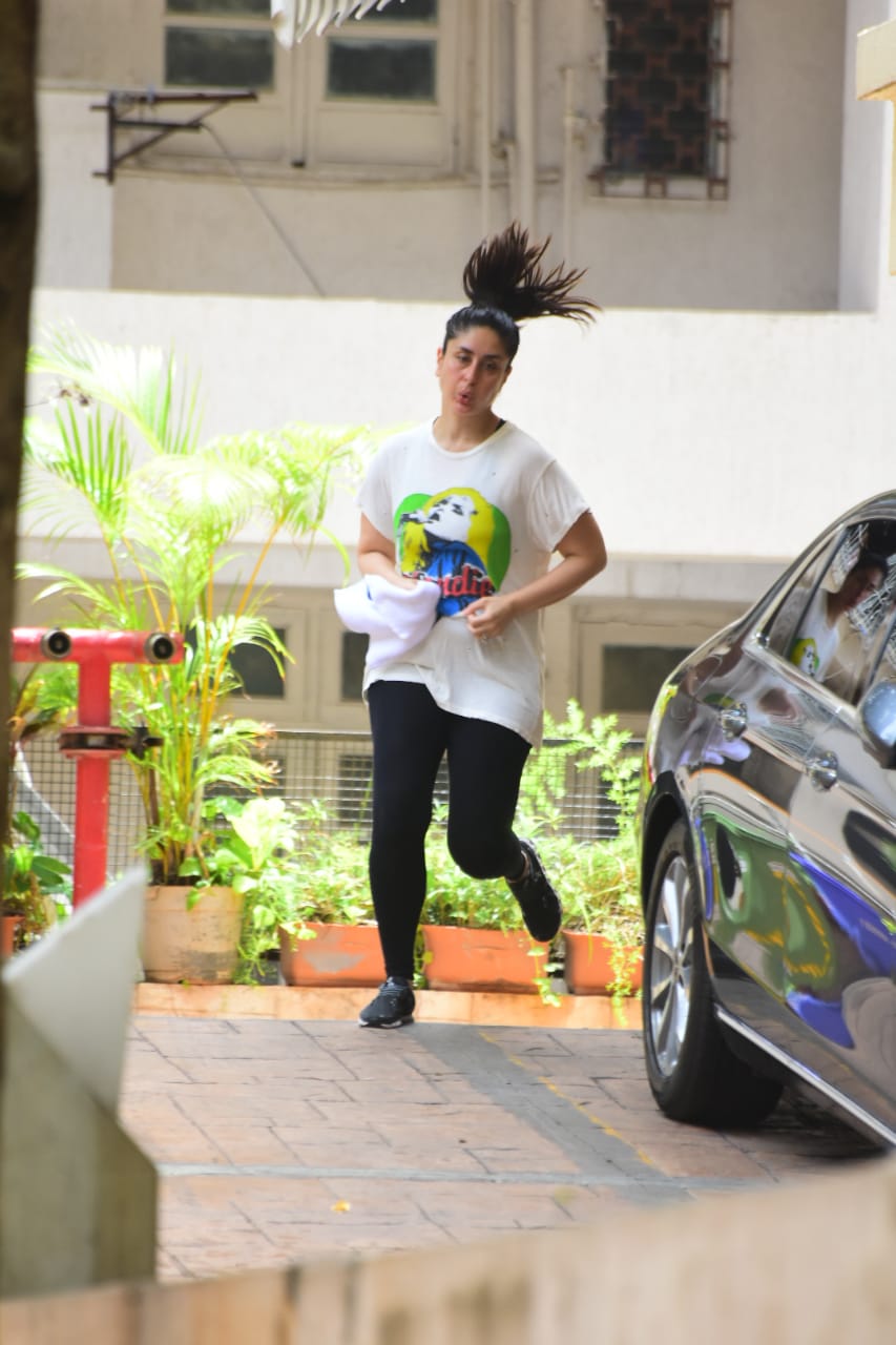 Spotted: Kareena Kapoor Khan's weight has increased in lockdown, see photos while doing outdoor workouts