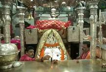 तस्वीरें: करीब ढाई महीने बाद खुले धार्मिक स्थल, नियमों के साथ शुरू हुई पूजा-इबादत और प्रार्थना