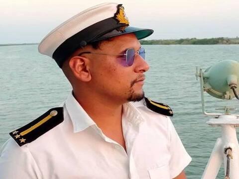 बागेश्वर: चार दिन से लापता बेटे को ढूंढने की लगाई गुहार, जहाज डूबने के बाद से नहीं मिली खोज-खबर बागेश्वर: चार दिन से लापता बेटे को ढूंढने की लगाई गुहार, जहाज डूबने के बाद से नहीं मिली खोज-खबर