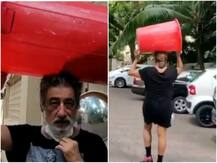 सिर पर ड्रम रखकर शराब खरीदने निकले शक्ति कपूर, VIDEO देख छूट जाएगी हंसी