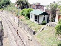 जम्मू-कश्मीरः लखनपुर से कटरा तक के रेलवे ट्रैक की रक्षा कर रहे जवानों के लिए बनाई जाएंगी प्री-फैब्रिकेटेड हट्स
