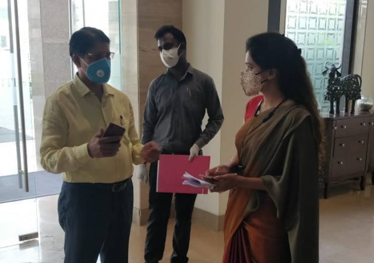 कोरोना संकट: मनोरंजन कर विभाग ने नोएडा के होटलों और मॉल्स का किया निरीक्षण, सुरक्षा उपायों पर दिए सुझाव Coronavirus Pandemic: Entertainment tax department inspects hotels and malls in Noida- ANN
