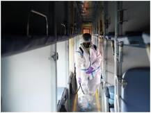 Coronavirus: दिल्ली के बाद अब उत्तर प्रदेश के 22 शहरों में लगेंगे रेल कोच कोविड केयर सेंटर