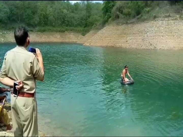 सोनभद्र: नाले में नहाने गए दो युवक डूबे, एक को बचाया गया, दूसरे की मौत Two youths drowned in the drain one was rescued other died in Sonbhadra सोनभद्र: नाले में नहाने गए दो युवक डूबे, एक को बचाया गया, दूसरे की मौत