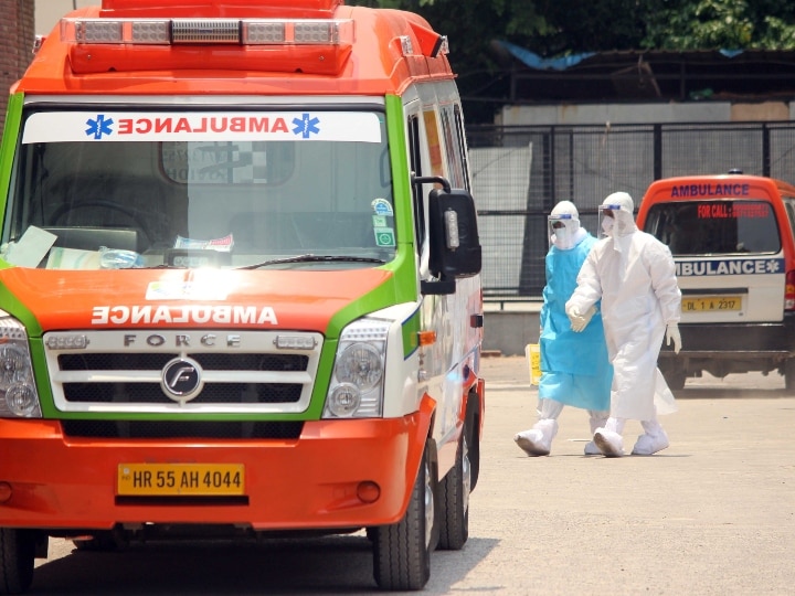 Ministry of Health says coronavirus death rate in India dropped to 2.72 percent भारत में कोरोना से होने वाली मृत्यु दर घटकर 2.72 फीसदी हुई- स्वास्थ्य मंत्रालय