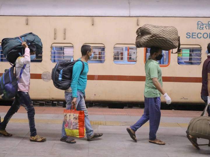 जम्मू कश्मीरः 1246 प्रवासी मजदूर स्पेशल ट्रेन से बिहार के लिए रवाना Jammu Kashmir 1246 migrant laborers leave for Bihar in special train ANN