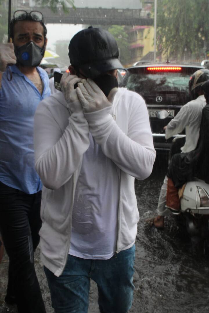 सुशांत सिंह राजपूत के इस कदम से पूरी फिल्म इंडस्ट्री सख्ते में हैं. (Photo Credit: Manav Manglani)