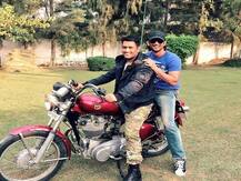 सुशांत सिंह राजपूत के निधन की खबर सुनकर टूट चुके हैं एमएस धोनी, खुद को रखा है अकेले