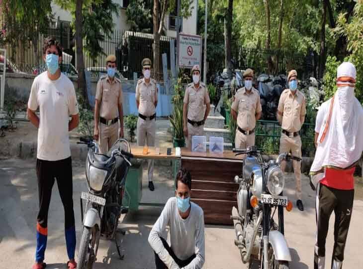 तिहाड़ जेल में बंद दो गैंगस्टर चला रहे थे एक्सटॉर्शन रैकेट, पुलिस ने 7 गुर्गों को किया गिरफ्तार Extortion racket running from Tihar jail 7 arrested ANN तिहाड़ जेल में बंद दो गैंगस्टर चला रहे थे एक्सटॉर्शन रैकेट, पुलिस ने 7 गुर्गों को किया गिरफ्तार