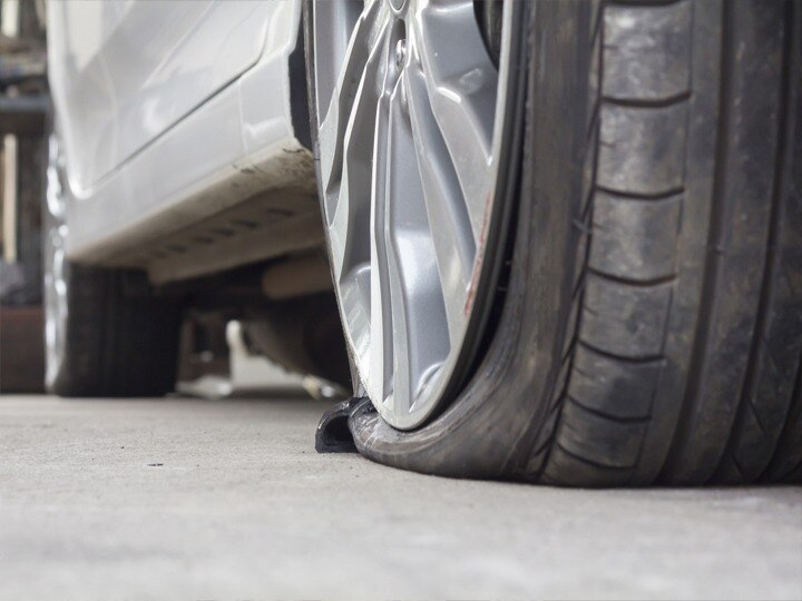 benefits of tubeless tyres over normal tyres in vehicles जानिए: गर्मी में टायर्स होते हैं सबसे ज्यादा पंचर, ऐसे में क्या करें और क्या नहीं करें