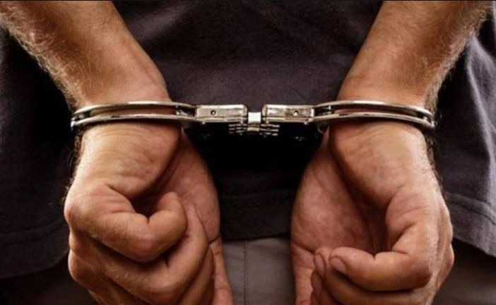 Police arrested two criminal in Shamli in encounter both are injured यूपी: शामली में 30 हजार रुपये लूटकर भाग रहे दो बदमाश पुलिस की गोली से घायल, हुए गिरफ्तार