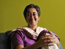 दिल्ली: AAP विधायक आतिशी को हुआ कोरोना, खुद को किया होम क्वॉरंटीन