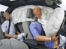 कारों के लिए क्यों जरूरी हैं एयरबैग्स और ये कैसे करते हैं काम, जानिए सबकुछ