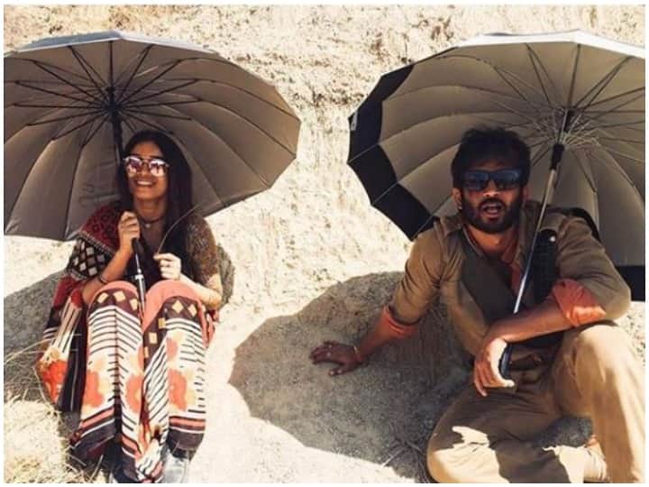 Bhumi Pednekar wrote a poem remembering Sushant भूमि पेडनेकर ने सुशांत सिंह राजपूत को याद कर लिखी कविता, कहा- तुम हमें चांद पर ले गए और फिर वापस ले आए