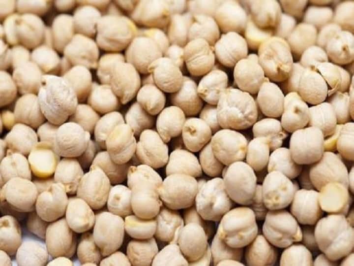 प्रोटीन से भरपूर होते हैं सफेद चने, मोटापा और हड्डियों की कमजोरी को करते हैं दूर How to Use Chickpeas for Weight Loss and Strong Bones प्रोटीन से भरपूर होते हैं सफेद चने, मोटापा और हड्डियों की कमजोरी को करते हैं दूर