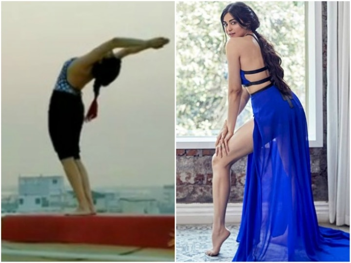 bollywood actress adah sharma yoga video on international yoga day 2020 viral on social media अदा शर्मा का योगा करते हुए VIDEO हो रहा वायरल, देख रह जाएंगे हैरान