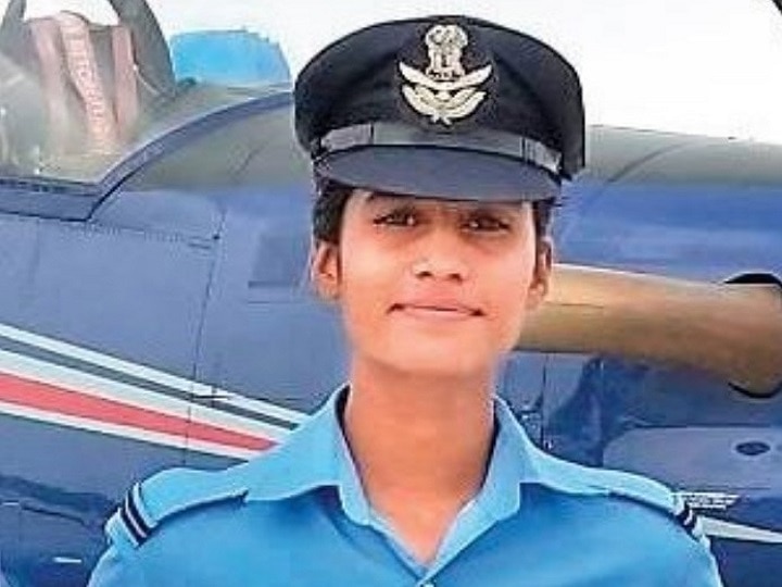 Daughter of Tea seller becomes flying officer in Indian Air Force मध्य प्रदेश: चाय वाले की बेटी बनी फ्लाइंग ऑफिसर, वायुसेना में जाने के लिए छोड़ी थीं दो सरकारी नौकरी