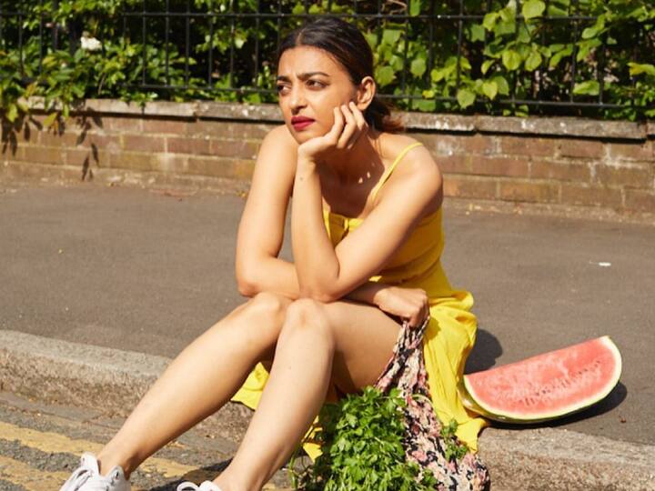 Radhika Apte in London actress says london people recognized her Lockdown के बीच राधिका आप्टे को मिली लंदन में मिली नई पहचान, बोलीं- घर के बाहर इंतजार करते हैं ब्रिटिश फैंस