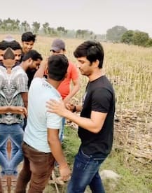 IN PICS:  स्टारडम से परे बेहद सादगी से रहते थे सुशांत सिंह राजपूत, गांववालों के साथ की ये तस्वीरें हो रही वायरल