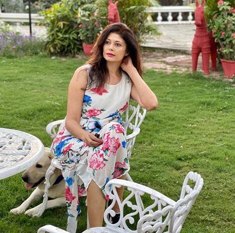 हाल ही में एक्ट्रेस पूजा बत्रा ने अपने समर प्लान्स को लेकर एक फनी पोस्ट शेयर किया है. 