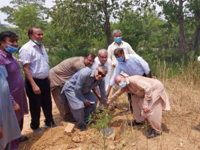 पाकिस्तान में पहले हिंदू मंदिर का निर्माण कार्य शुरू, 10 करोड़ रुपये की लागत से बनेगा भगवान कृष्ण का मंदिर Pakistan foundation of first Hindu temple was laid in Islamabad