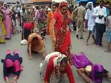 कोरोना इफेक्ट: यूपी के मथुरा में इस साल नहीं होगा मुड़िया पूनों मेले का आयोजन, परिक्रमा पर लगी रोक