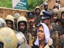 एक्टिविस्ट रेहाना फातिमा पर केस दर्ज, वीडियो में हाफ न्यूड बॉडी पर अपने बच्चों से करा रही थीं पेंटिंग