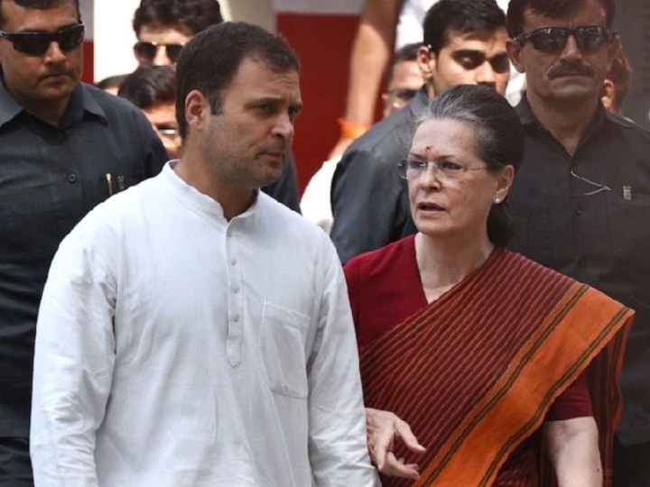 Sonia Gandhi to continue as Congress president as party is struggling with consensus on new name ANN पार्टी अध्यक्ष को लेकर कांग्रेस के पास नहीं है कोई विकल्प, फिलहाल सोनिया गांधी ही संभालेंगी जिम्मेदारी
