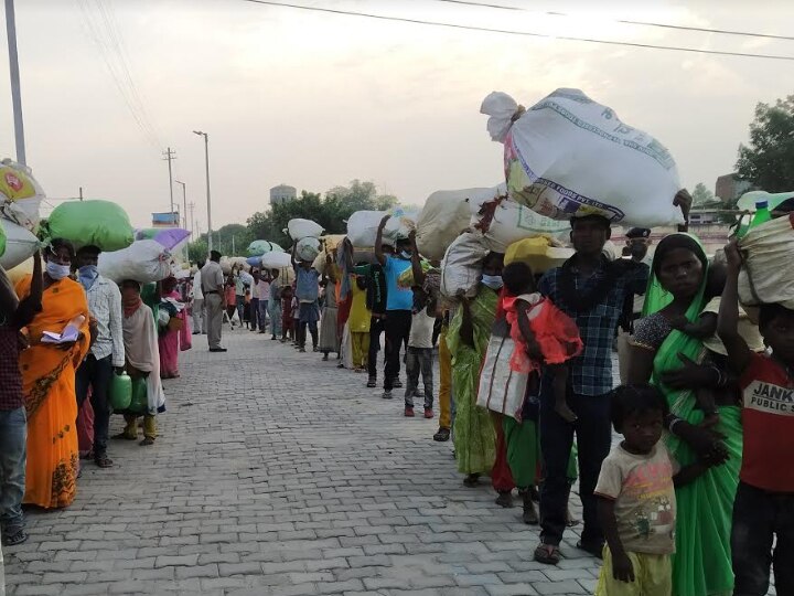 UP: तीन महीने बाद अमरोहा से श्रमिक स्पेशन ट्रेन से बिहार रवाना किए गए 1584 प्रवासी मजदूर