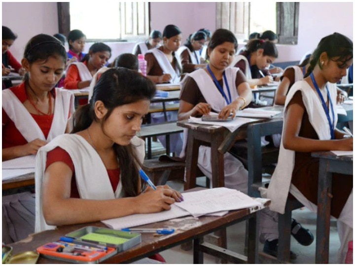 8 lakh children failed in Hindi in UP board examination, experts expressed concern यूपी: बोर्ड परीक्षा में 8 लाख बच्चे हिंदी में फेल, विशेषज्ञों ने जताई चिंता