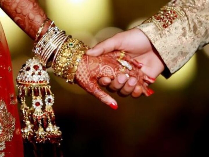 Rajasthan District Collector imposes fine on person who invited more than 50 people in his son marriage राजस्थान: शख्स ने बेटे की शादी में बुलाए 50 से ज्यादा मेहमान, जिला कलेक्टर ने लगाया इतने लाख रुपये का जुर्माना