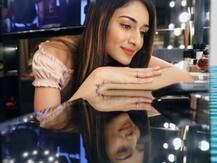 तीन साल से रिलेशनशिप में हैं टीवी एक्ट्रेस एरिका फर्नांडीज, बोलीं- टीवी इंडस्ट्री से नहीं है उसका संबंध