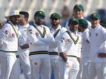 पाकिस्तान को सता रहा है इंग्लैंड के इस गेंदबाज का डर, बैटिंग कोच ने किया खुलासा