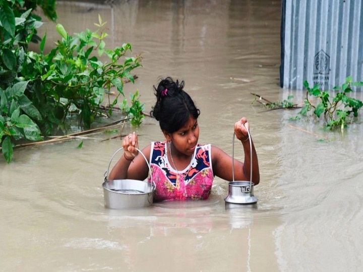 Flood havoc in Assam, Bihar: 37 lakh people affected, 122 dead so far असम और बिहार में बाढ़ का कहर, करीब 37 लाख लोग प्रभावित, अबतक 122 की मौत