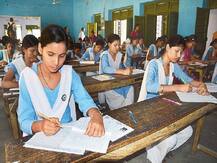 दिल्ली के सरकारी स्कूलों के छात्रों ने फिर तोड़ा रिकॉर्ड, कम्पार्टमेंट परीक्षा के बाद बारहवीं का रिजल्ट 99% हुआ