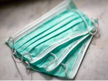 यूपी: मोबाइल फोन से चीनी ऐप डिलीट करने पर मुफ्त में दिया जा रहा मास्क