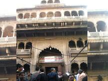मथुरा: कोरोना का असर, बांके बिहारी समेत वृन्दावन के कई मंदिर 31 जुलाई तक बंद