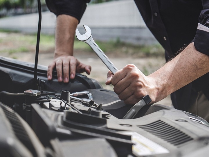 आपकी एक गलती से हो सकता है इंजन सीज और भारी नुकसान, जानें Seized Engine Symptoms Causes and Solutions all you need to know आपकी एक गलती से हो सकता है इंजन सीज और भारी नुकसान, जानें