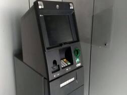 यूपी: सम्भल में एटीएम लूटने आये बदमाशों की पुलिस से भिड़ंत, सिपाही जख्मी