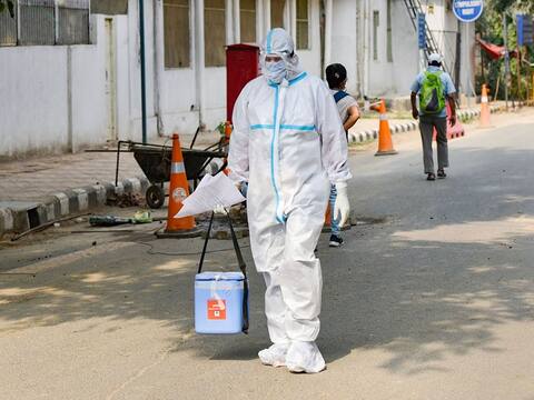 Coronavirus: भारत में मौत की रफ्तार अमेरिका से भी तेज, ये हैं दुनिया के टॉप-10 संक्रमित देश Coronavirus: भारत में मौत की रफ्तार अमेरिका से भी तेज, ये हैं दुनिया के टॉप-10 संक्रमित देश