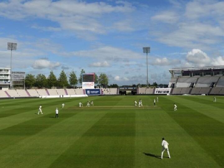 ENG Vs WI: खराब मौसम की वजह से क्रिकेट की वापसी का इंतजार बढ़ा, टॉस में हुई देरी ENG Vs WI Live Cricket Score: First International Cricket Series after 117 Days ENG Vs WI: खराब मौसम की वजह से क्रिकेट की वापसी का इंतजार बढ़ा, टॉस में हुई देरी