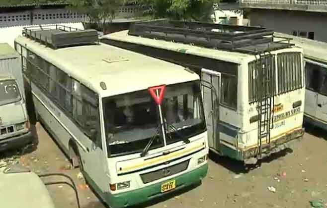 Amarnath Yatra Devotees will board SRCT buses from Jammu to Baltal ANN अमरनाथ यात्रा: श्रद्धालुओं के लिए GPS से लैस बसों का होगा इस्तेमाल, सैनिटाइजेशन का काम पूरा