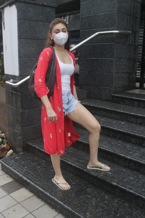 These ex contestants of Bigg Boss came out of the house wearing masks, such pictures have come out