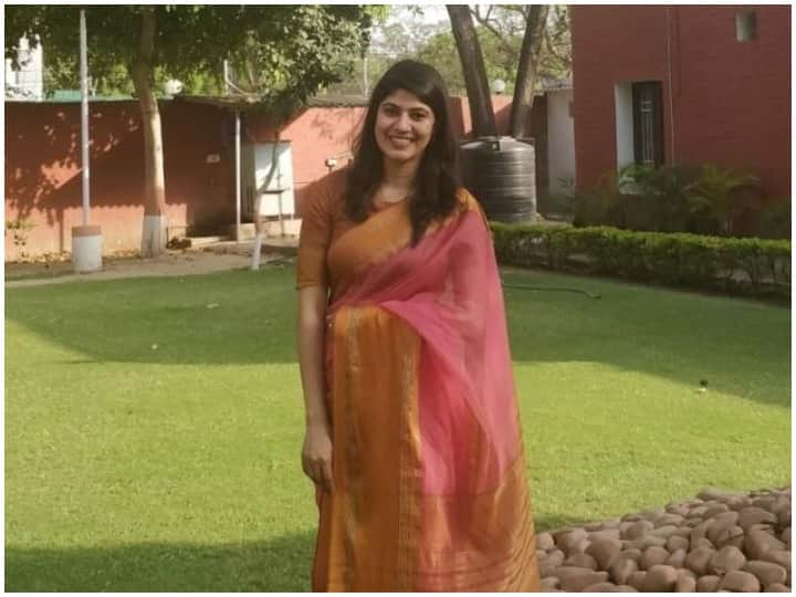 Success Story Of IAS Topper Vaishali Singh IAS Success Story: National Law University से UPSC तक हर जगह किया टॉप, IAS वैशाली सिंह हैं कुछ खास