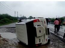 गाड़ी पलटने में बड़ा झोल है, सफारी में था विकास दुबे TUV 500 पलटने से कैसे घायल हुआ?